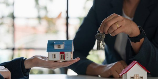real estate closing attorney